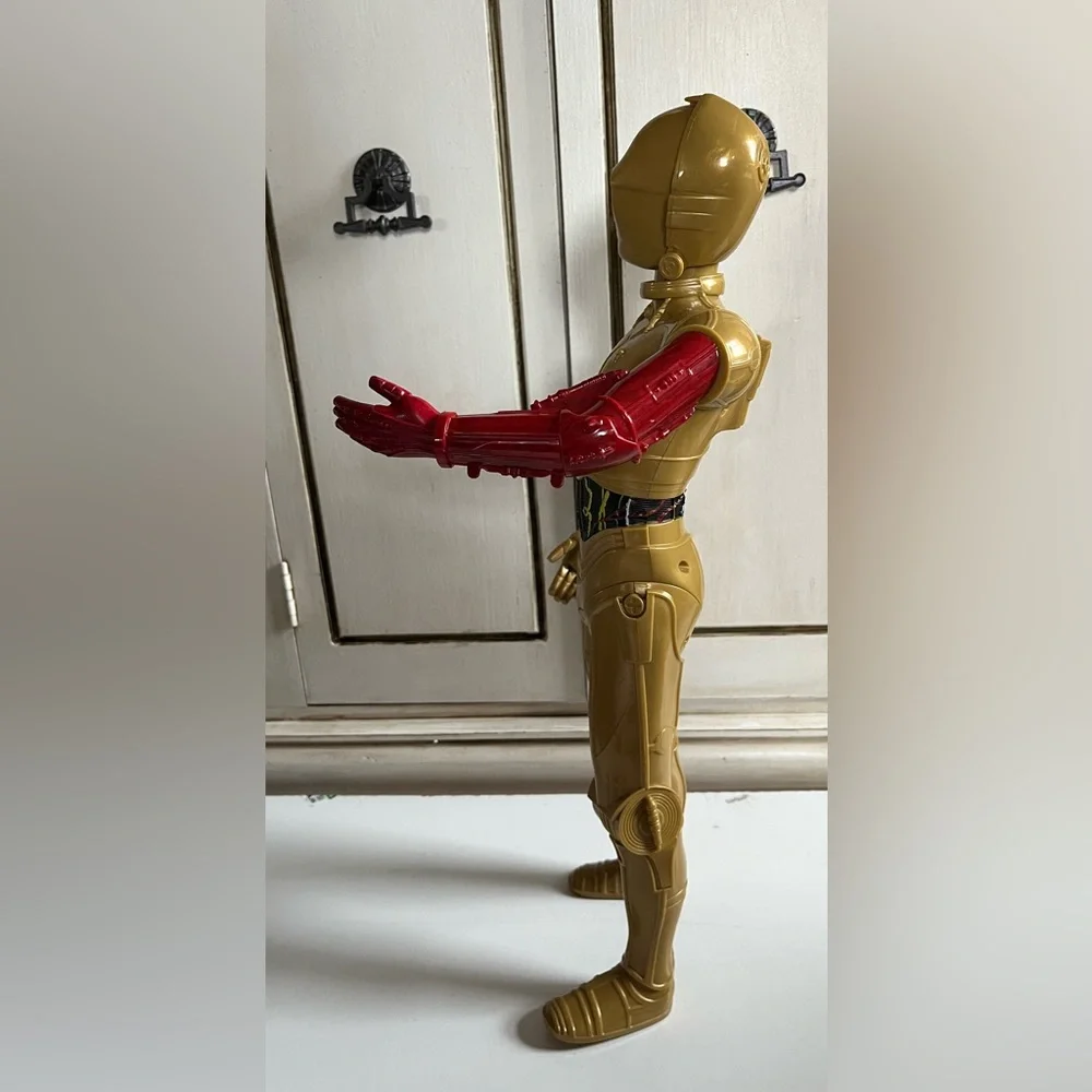 Star Wars The Force Awakens C-3PO Red Arm Action Figure 18” 2015 Jakks Pacific
